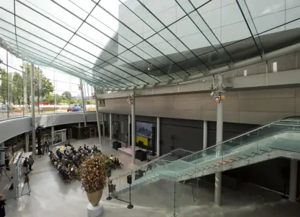 Museo Van Gogh solicita ayuda financiera al gobierno neerlandés para evitar cierre