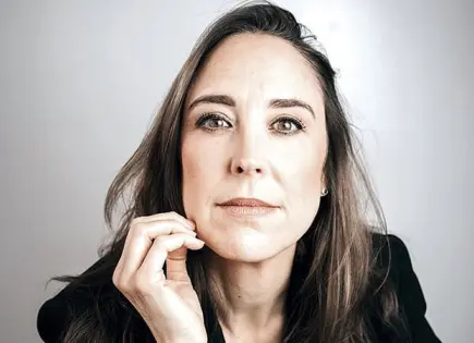 Nuria Kaiser y su libro Bravas, en el IPBA