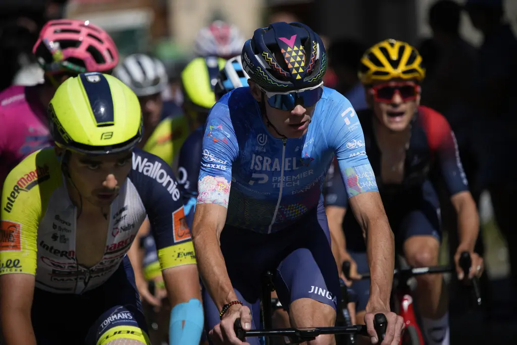 Ciclista británico Chris Froome operado tras accidente en Francia
