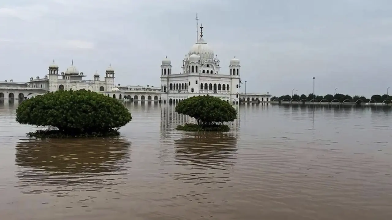Rescatistas en Pakistán se movilizan ante Inundaciones y Desbordamiento de Ríos