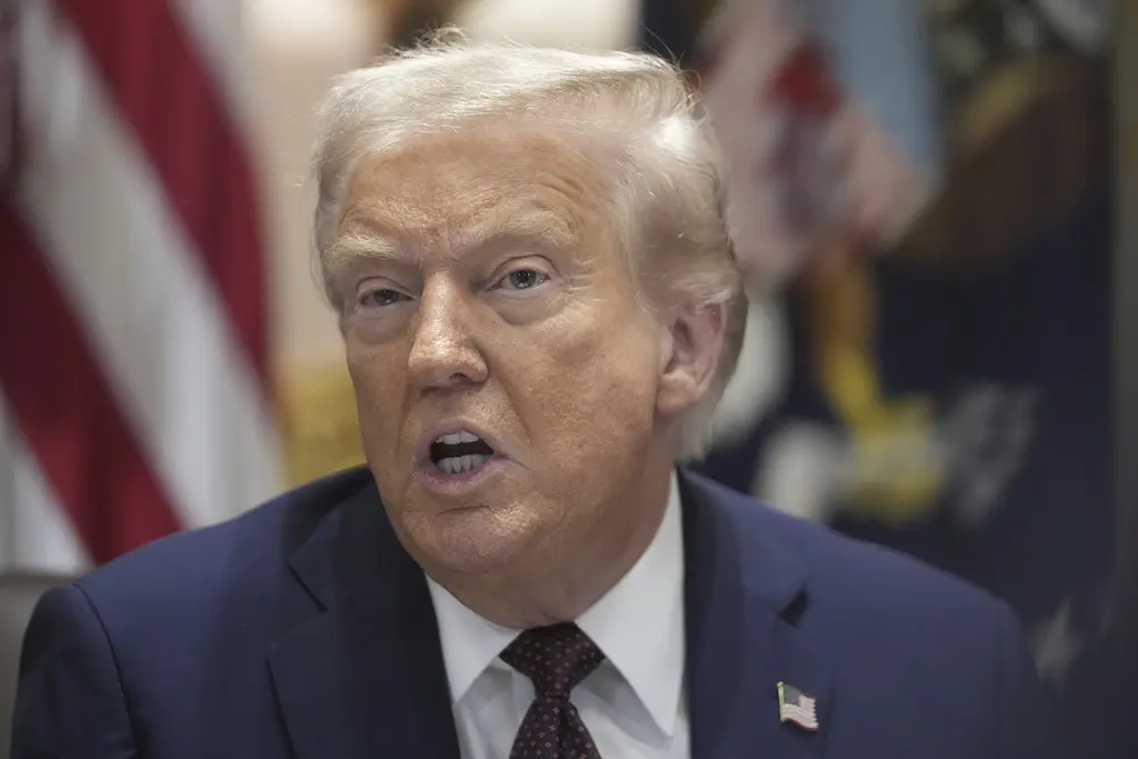 Trump bloquea ayuda exterior aprobada por el Congreso