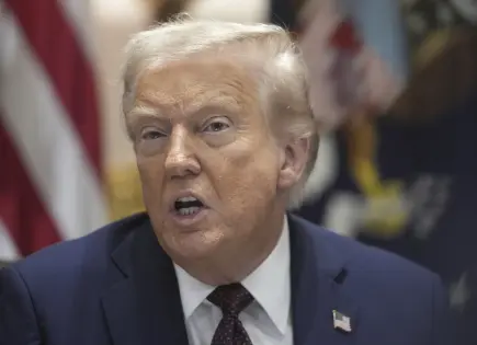 Trump bloquea ayuda exterior aprobada por el Congreso