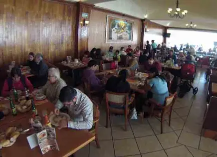 Elimina alcaldía, impuesto a restaurantes con más de 25 años