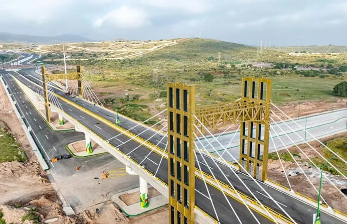 Gallardo entrega Vía Alterna a potosinos