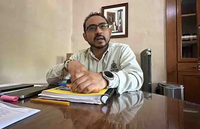 Noroña no figura en registros de Catastro