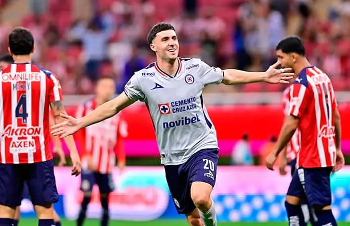 Chivas pierde ante Cruz Azul