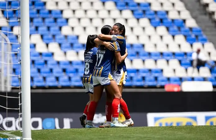 ADSL Femenil aplasta al Puebla