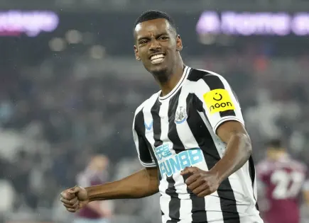 Alexander Isak se convierte en el jugador más caro en la historia del fútbol británico