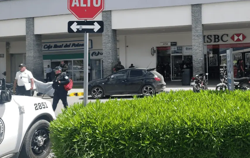 Robo en banco de Plaza Sendero desata operativo de seguridad