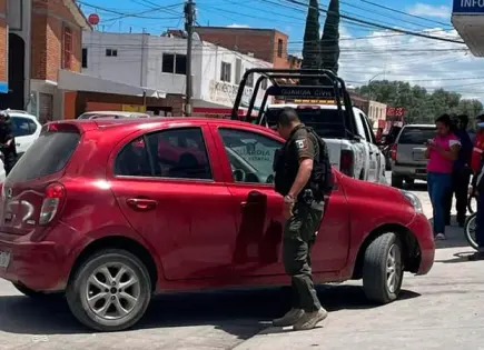 Comerciante enfrenta a extorsionadores y lo matan