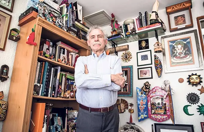 Lamentan muerte de Arnoldo Kraus