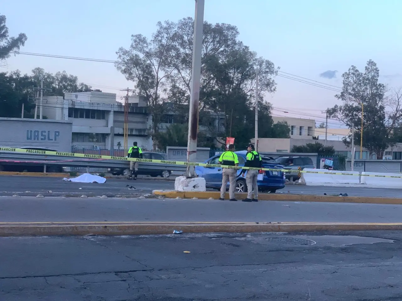 Choque en Salvador Nava dejó un muerto.