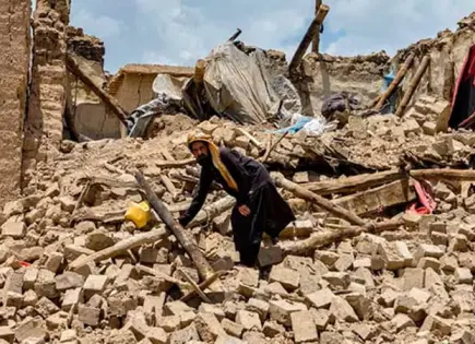 Potente sismo sacude Afganistán