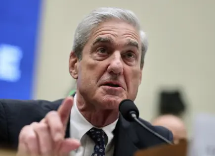 Retiran citación a Robert Mueller por enfermedad de Parkinson