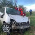 Carro vuelca en el Camino a Peñasco