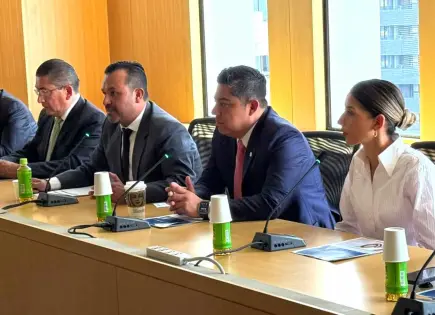 Inician Gallardo y empresarios de SLP gira en Japón