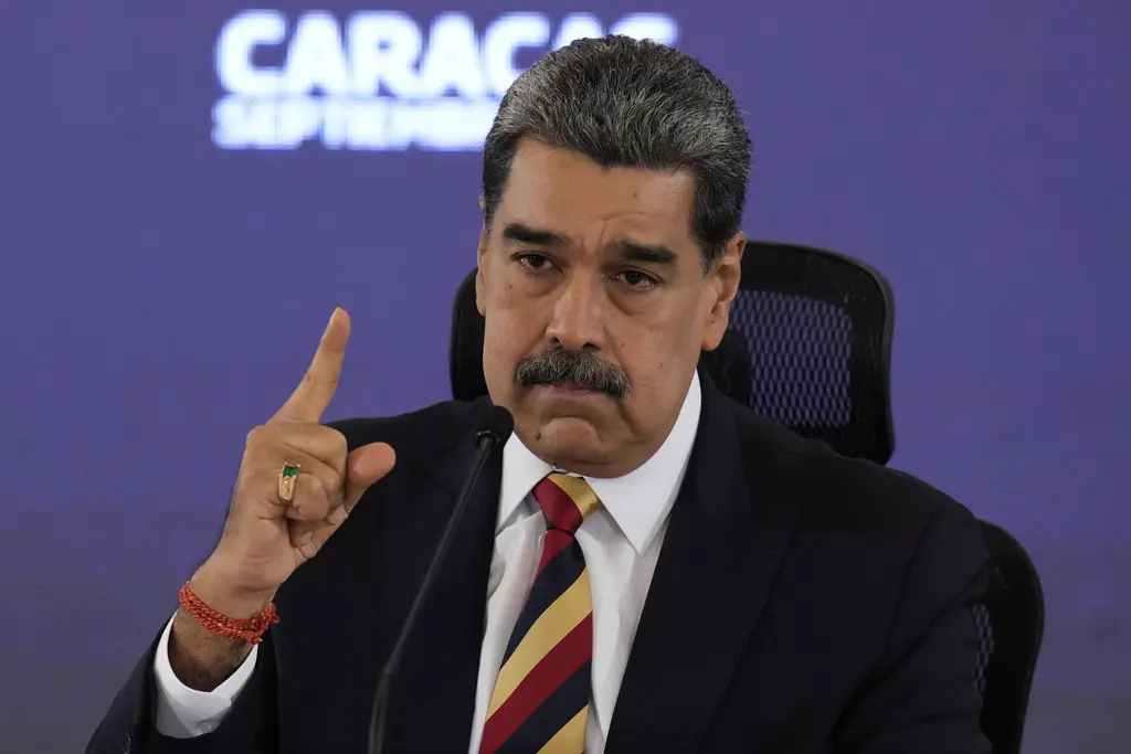 Trump ordena ataque en el Caribe contra embarcación de drogas