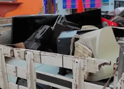 Recolectan los desechos de electrónicos