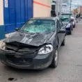 Taxista provoca accidente vial en Av. Universidad