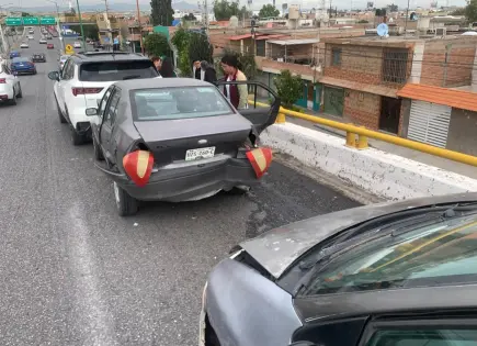 Un lesionado, en carambola sobre carretera a Rioverde