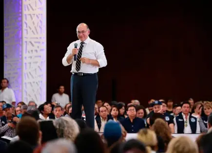 Alcalde Galindo entrega reconocimientos a comités vecinales de seguridad