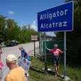Suspenden orden de cerrar “Alcatraz de los Caimanes”