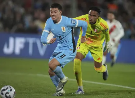Uruguay asegura su pase al Mundial con goleada sobre Perú