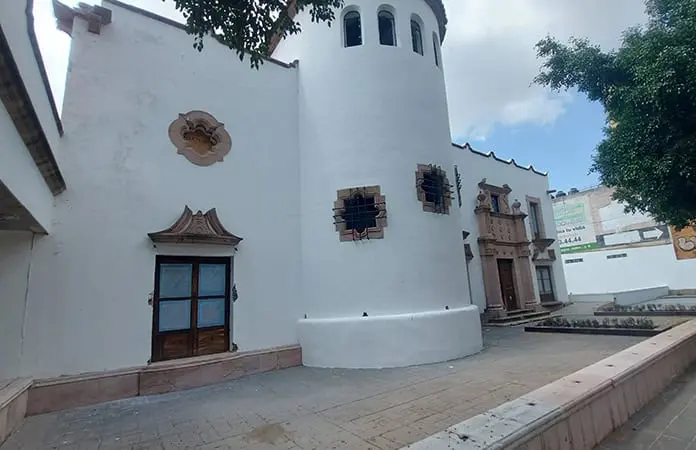 Ayto. sólo aportó mano de obra en arreglo de casona