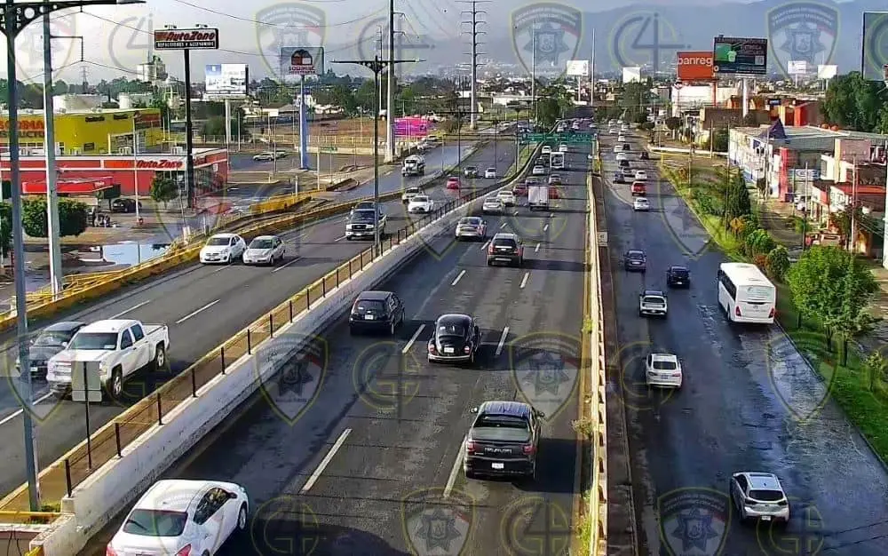 Reabren vialidades tras lluvias en la capital