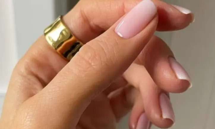 Uñas de septiembre 2025: 5 diseños en tendencia para lucir este otoño