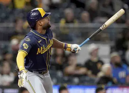 Ganan Cerveceros ante Piratas de Pittsburgh