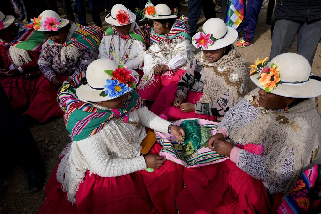 La hoja de coca: fuente de trabajo y espiritualidad en Bolivia