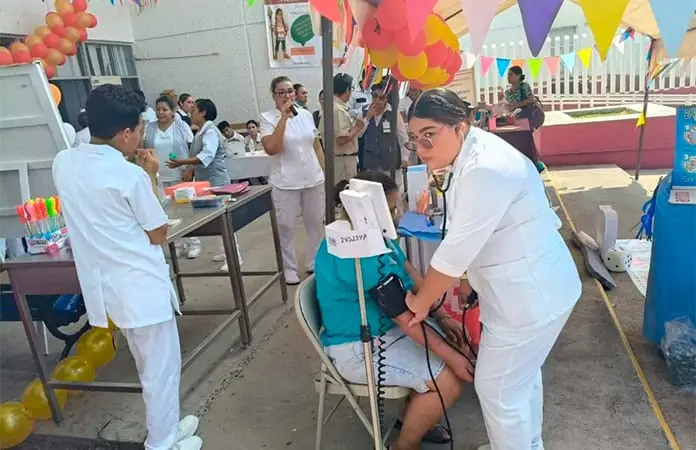 Realiza ISSSTE Feria de Salud