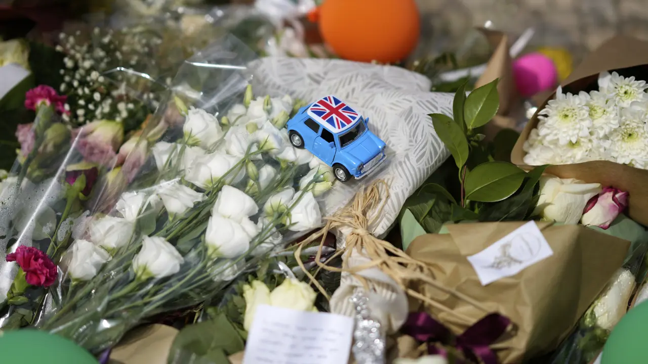 Tranvía en Lisboa descarrila dejando 16 muertos