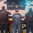 Capturan a robacarros, luego de una persecución