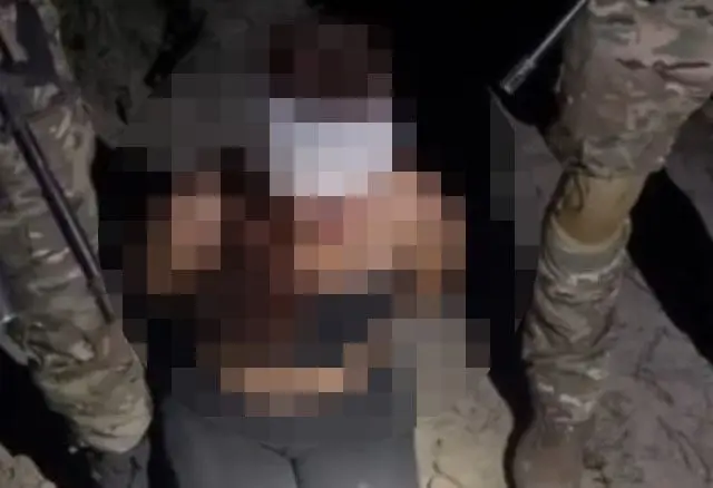 Indagan video de mujer interrogada por supuestos criminales