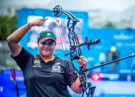 Andrea Becerra se baña de oro en Gwangju 2025