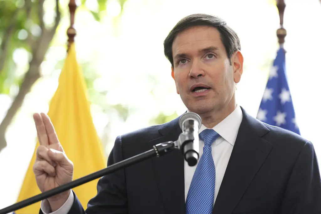 Guardia Costera de Estados Unidos detiene embarcaciones en Caribe