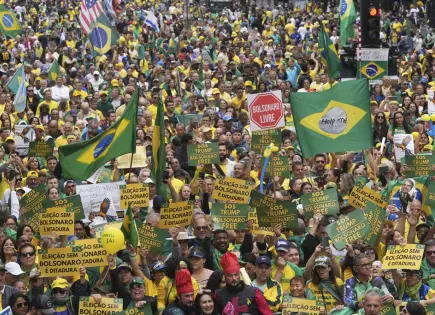 Jueces del Supremo Tribunal de Brasil votan contra Bolsonaro por intento de golpe de Estado