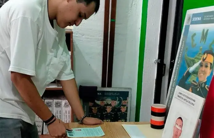 Llaman a jóvenes a cumplir con el servicio militar