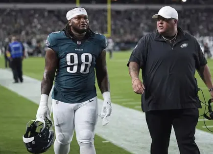 Carter de Eagles evita suspensión