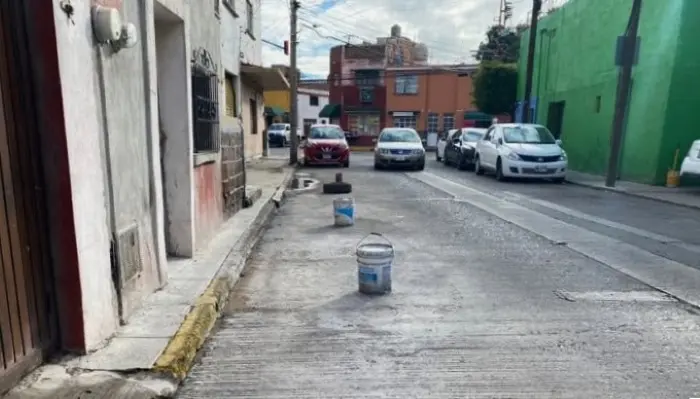 De casi 800 pesos, la multa por apartar estacionamiento