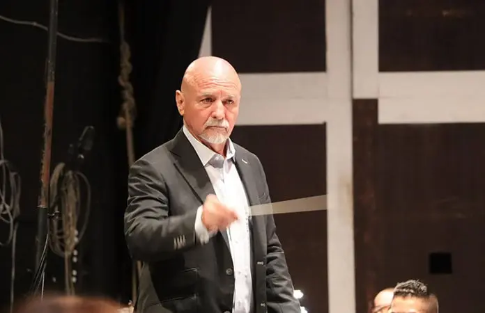 ENRIQUE BARRIOS SE PRESENTÓ CON LA OSSLP