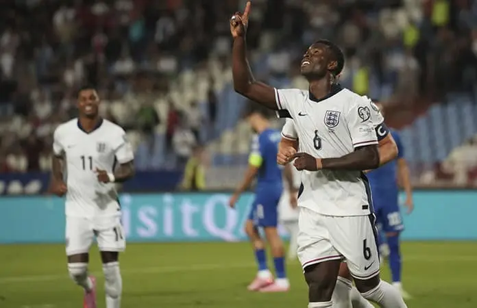 Inglaterra aplasta a Serbia
