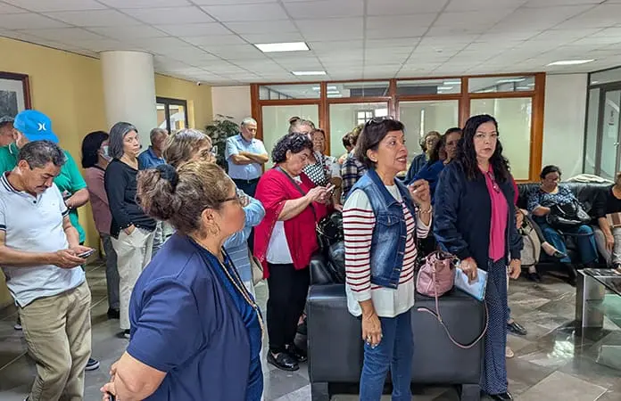 Protestan jubilados del Poder Judicial