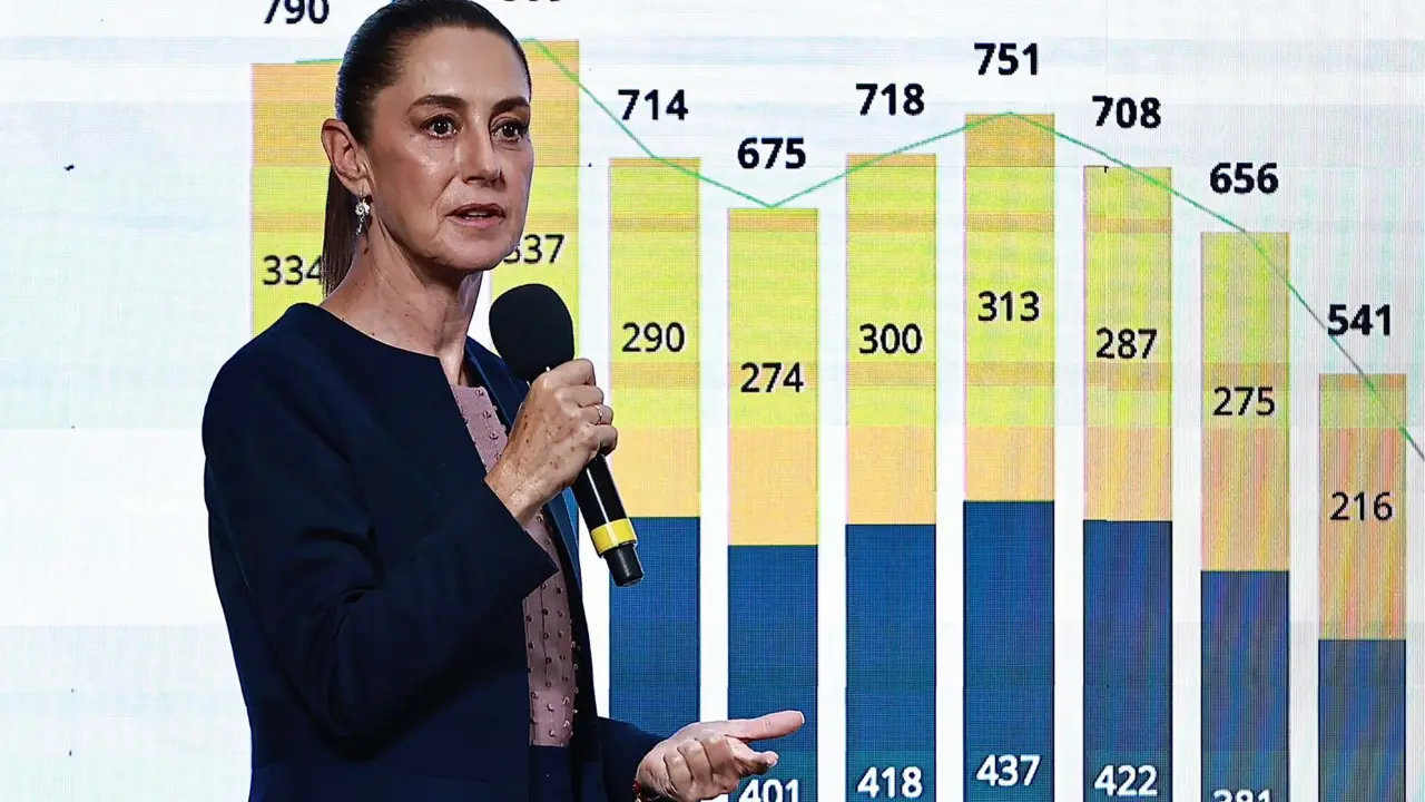 Seguiremos pagando maldita deuda corrupta de FCH y EPN, dice Sheinbaum