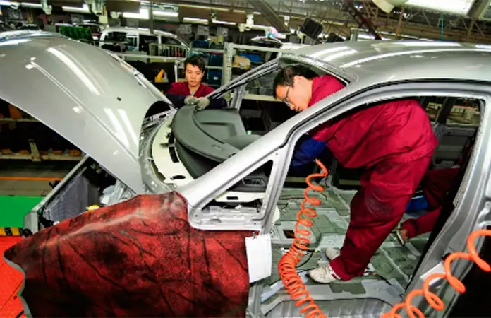 AMIA respalda arancel del 50% a importación de autos chinos