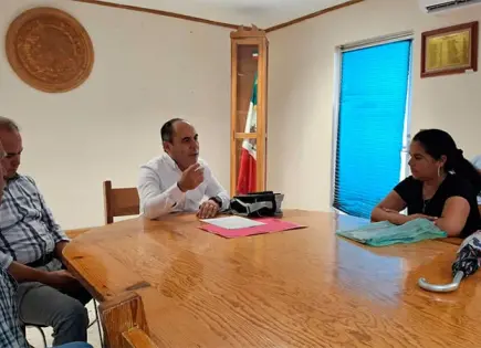 Habitantes se manifiestan en la Presidencia