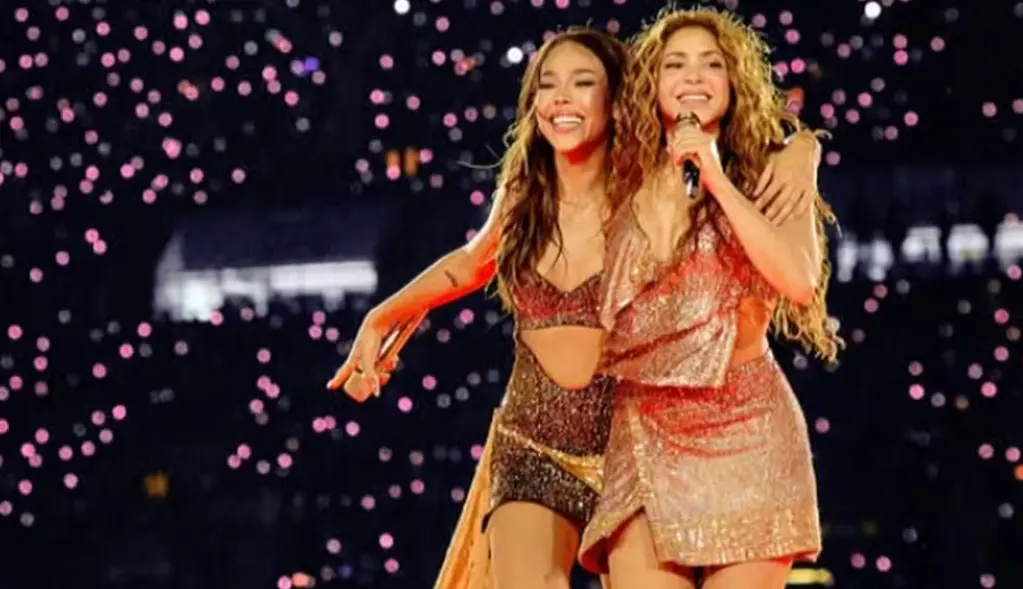 Shakira y Danna se unen para el cierre de la gira en el Estadio GNP