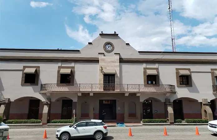 Suspenden sesión de Cabildo por desacuerdos en la reunión previa